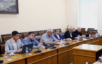 Вицепремиерът Караджов представи на профсъюзите условията за възлагане на пътнически услуги с железопътен транспорт