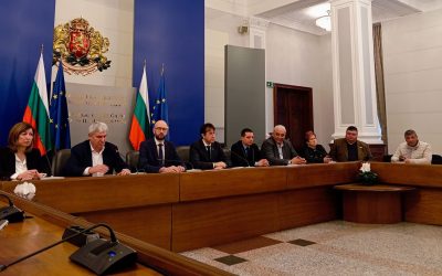 Вдигат с 5% заплатите и в дружествата с държавна субсидия